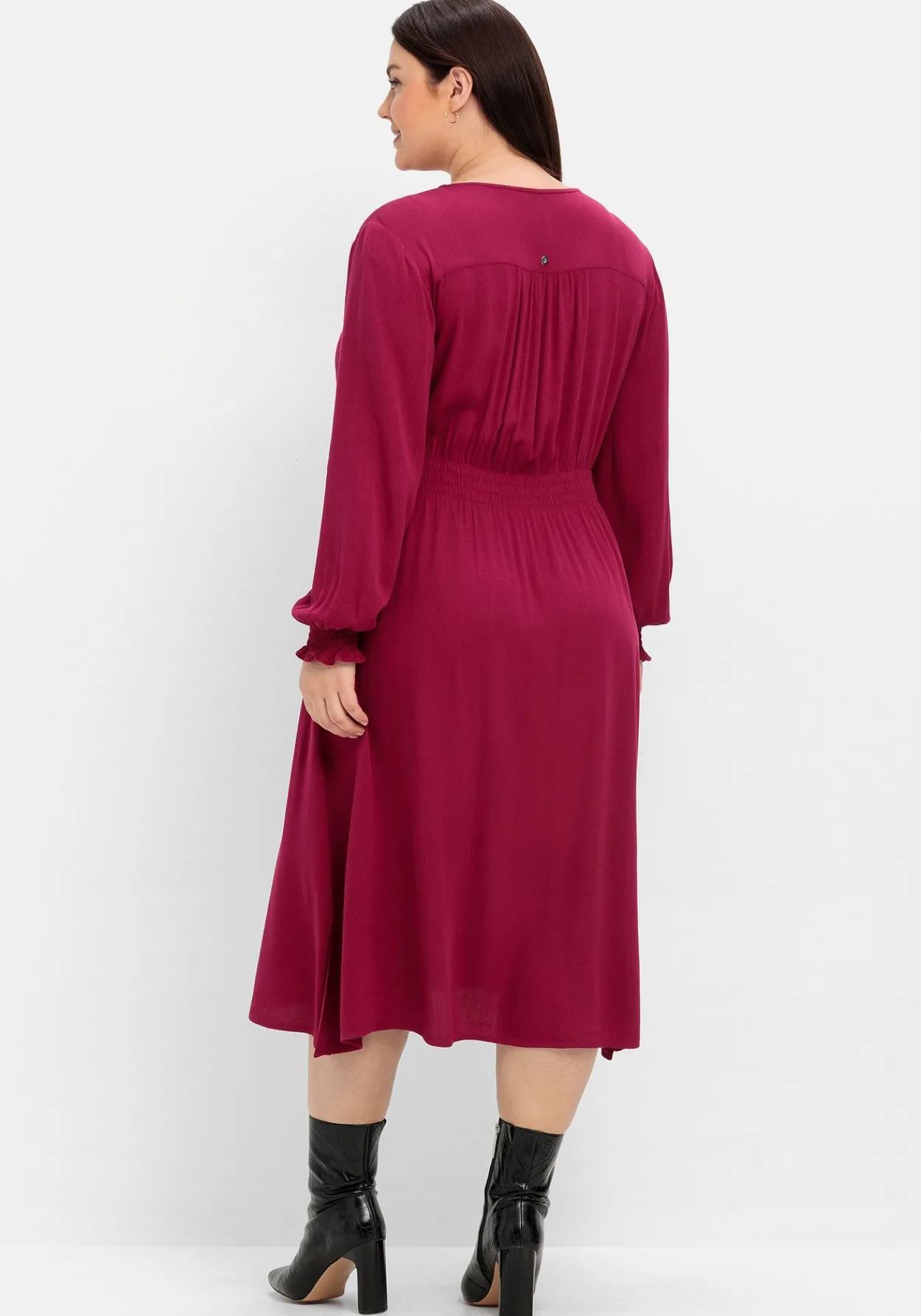 Midikleid mit Smok-Details, aus Viskose<sheego Online