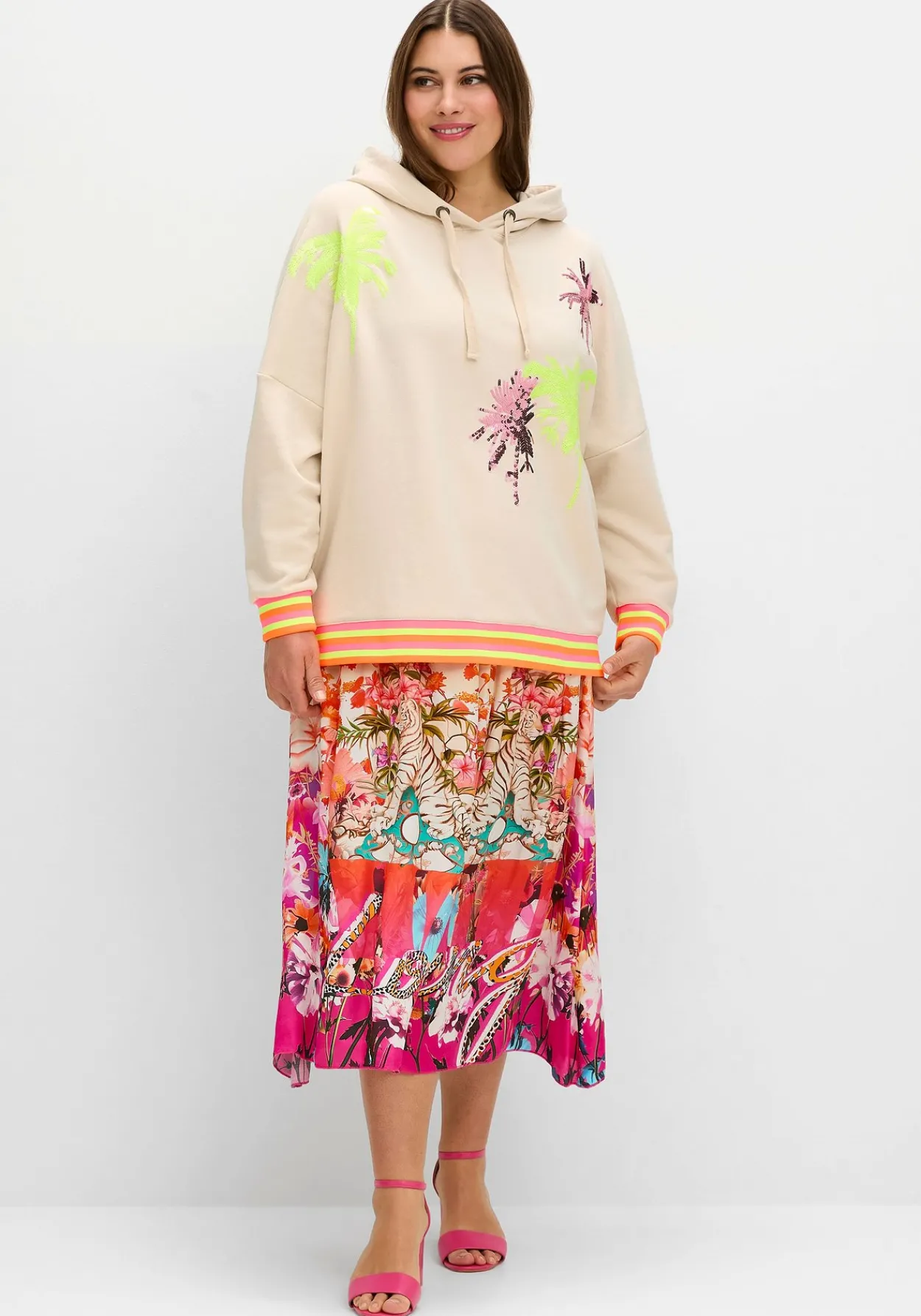 Midirock mit Multicolorprint und Gummizugbund<sheego loves miss goodlife Fashion