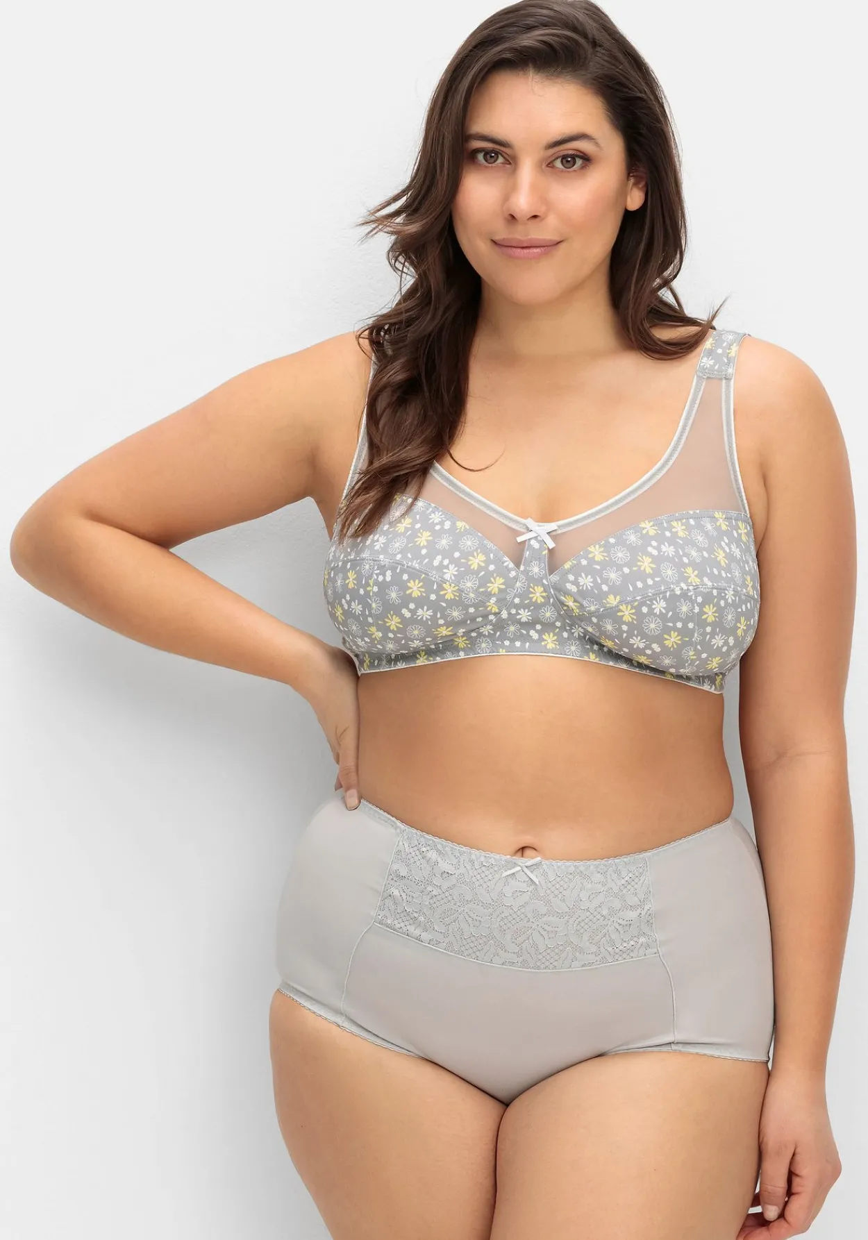 Miederslip mit Spitzeneinsatz vorn<wäschepur Best