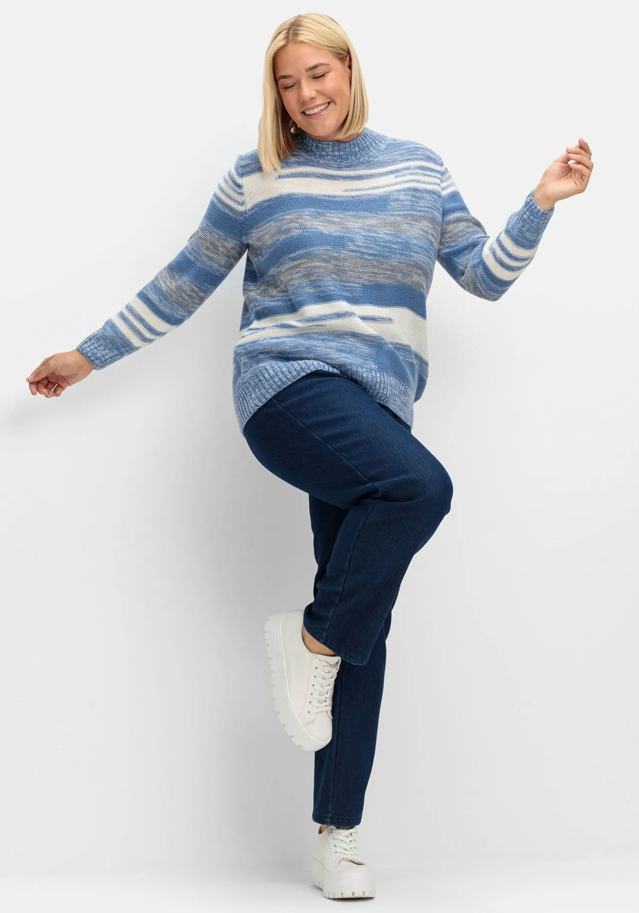 Pullover mit Stehkragen und Blockstreifen<sheego Outlet
