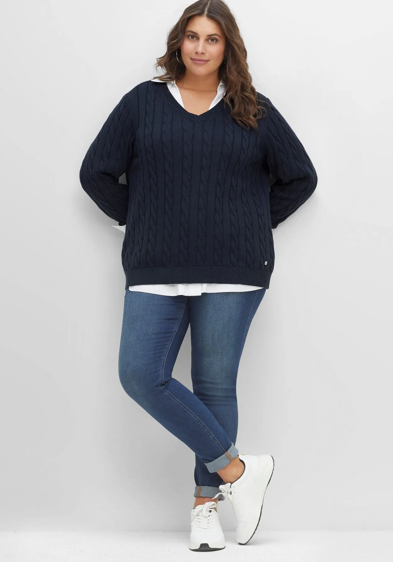 Pullover mit Zopfmuster und V-Ausschnitt<sheego Fashion