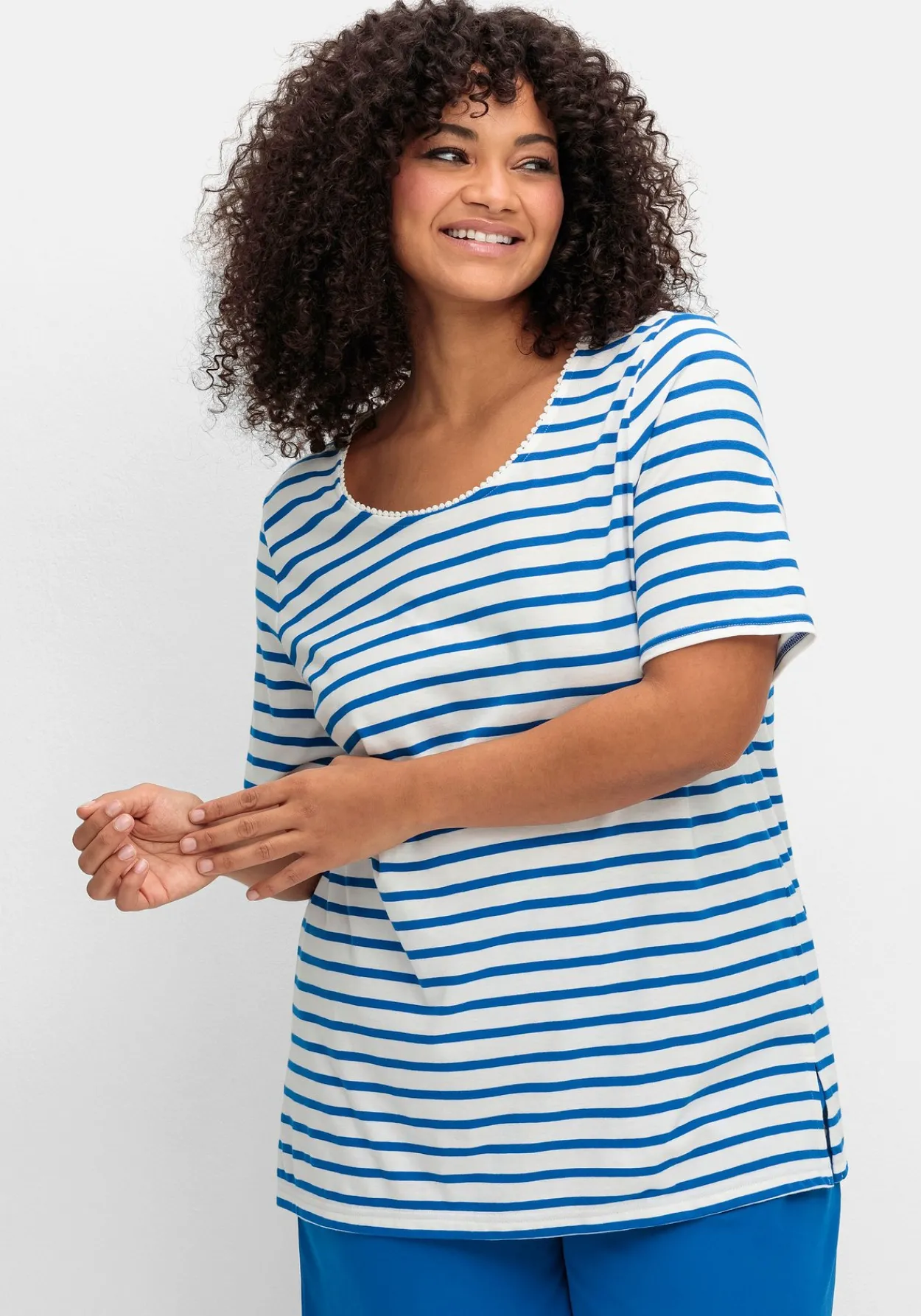 Ringelshirt mit Spitzenborte am Ausschnitt<sheego New
