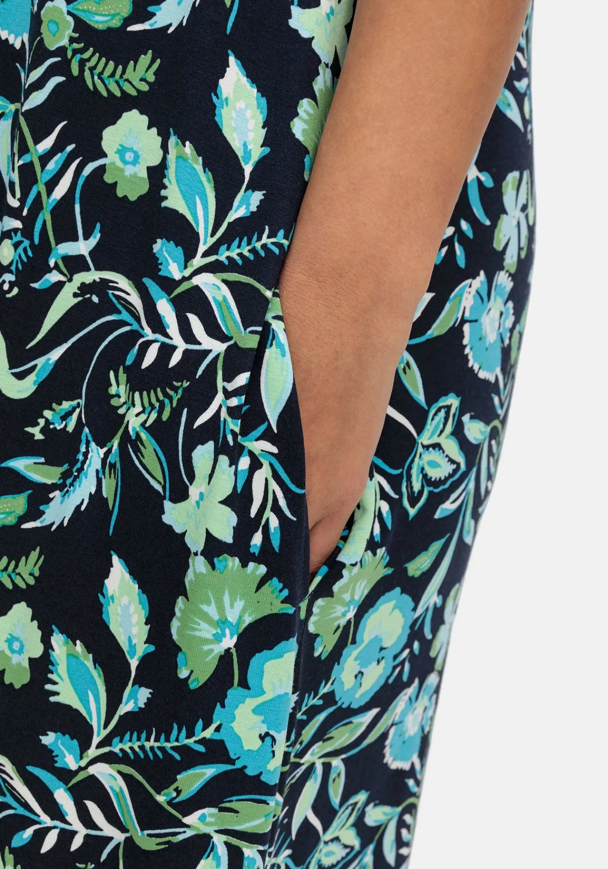 Ärmelloses Midi-Jerseykleid mit Ornamentprint<sheego Best