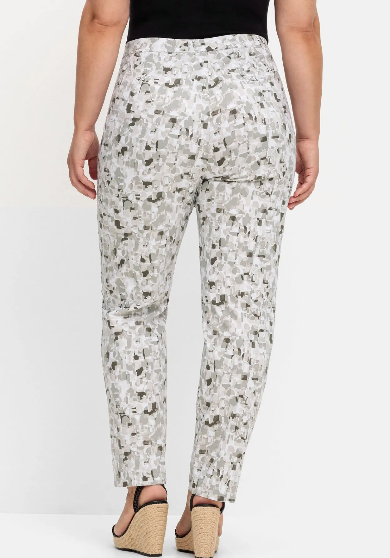 Schmale Bengalinhose mit Alloverdruck<sheego New