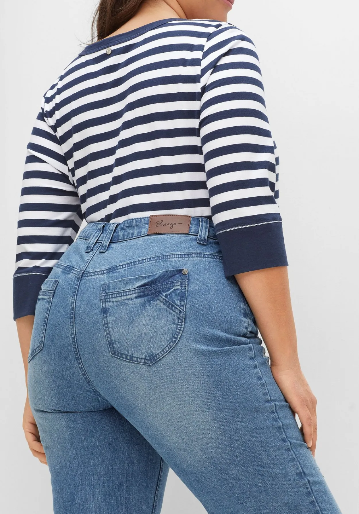 Schmale 7/8-Jeans mit Destroyed-Effekten<sheego Sale