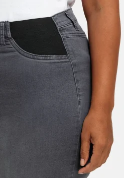 Schmale Jeans mit elastischen Kontrast-Einsätzen<sheego Sale