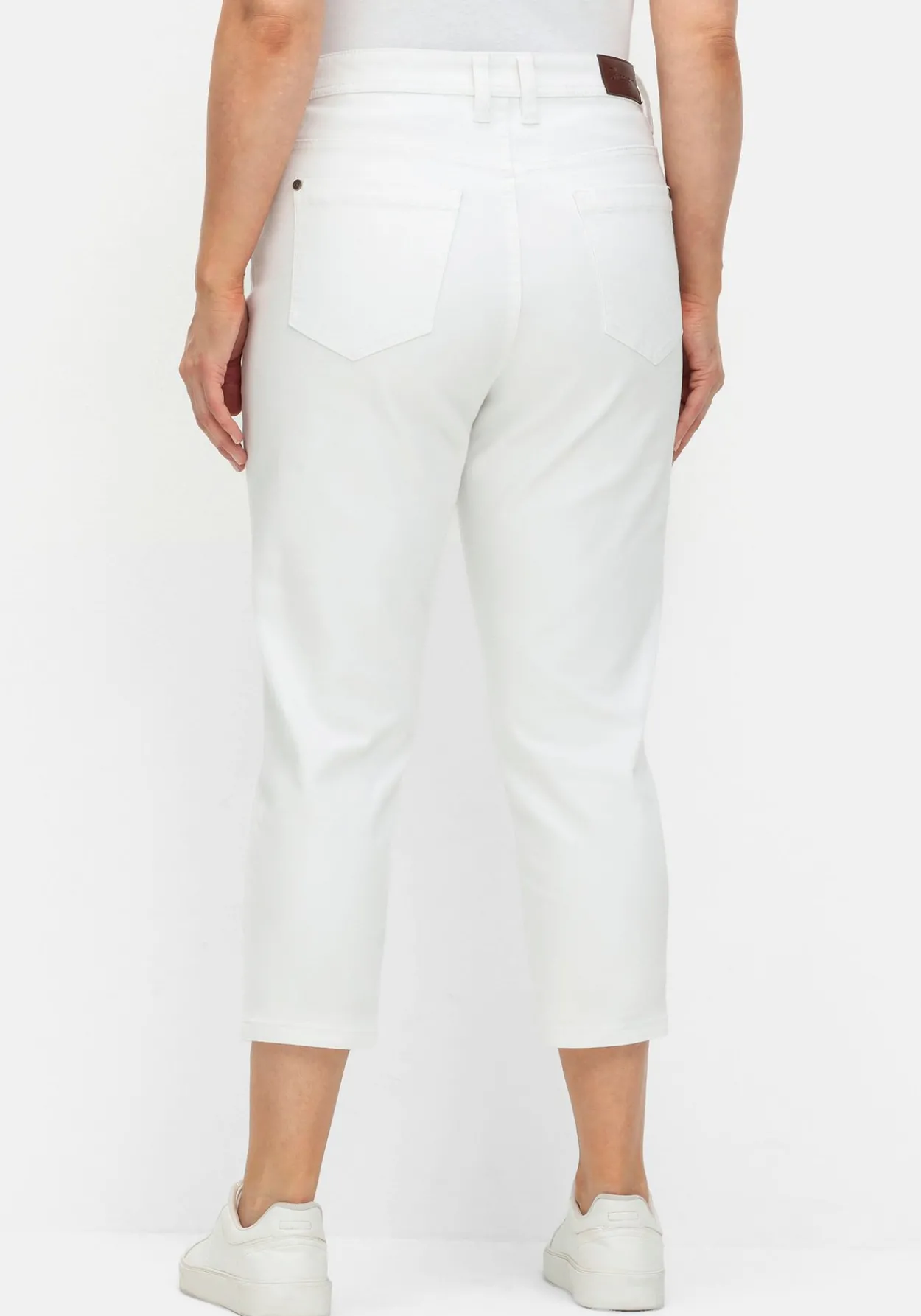 Schmale 7/8-Jeans mit Kontrasttape innen am Saum<sheego Online