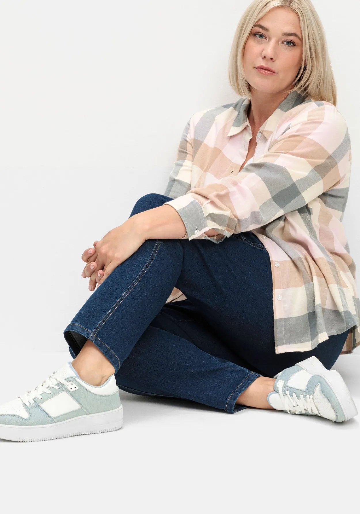 Schmale Jeans mit Stretchbund, ohne Taschen<sheego Sale