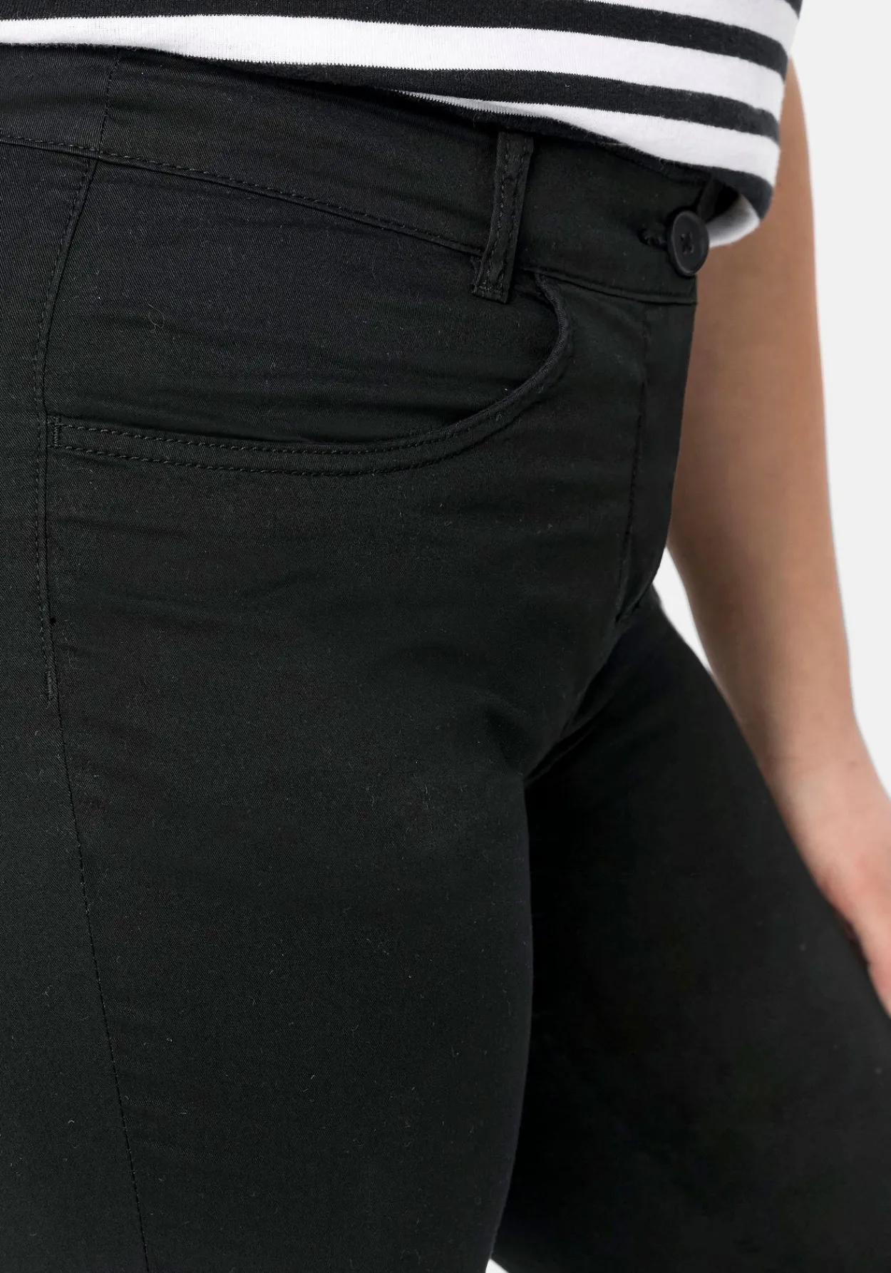 Schmale Stretch-Hose in 7/8-Länge<sheego Sale