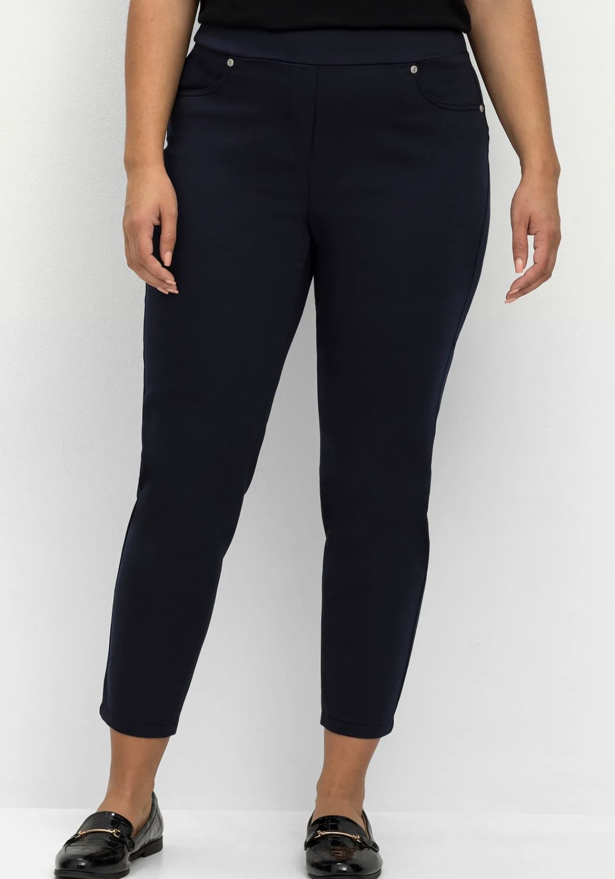 Schmale 7/8-Stretchhose mit elastischem Bund<sheego Outlet