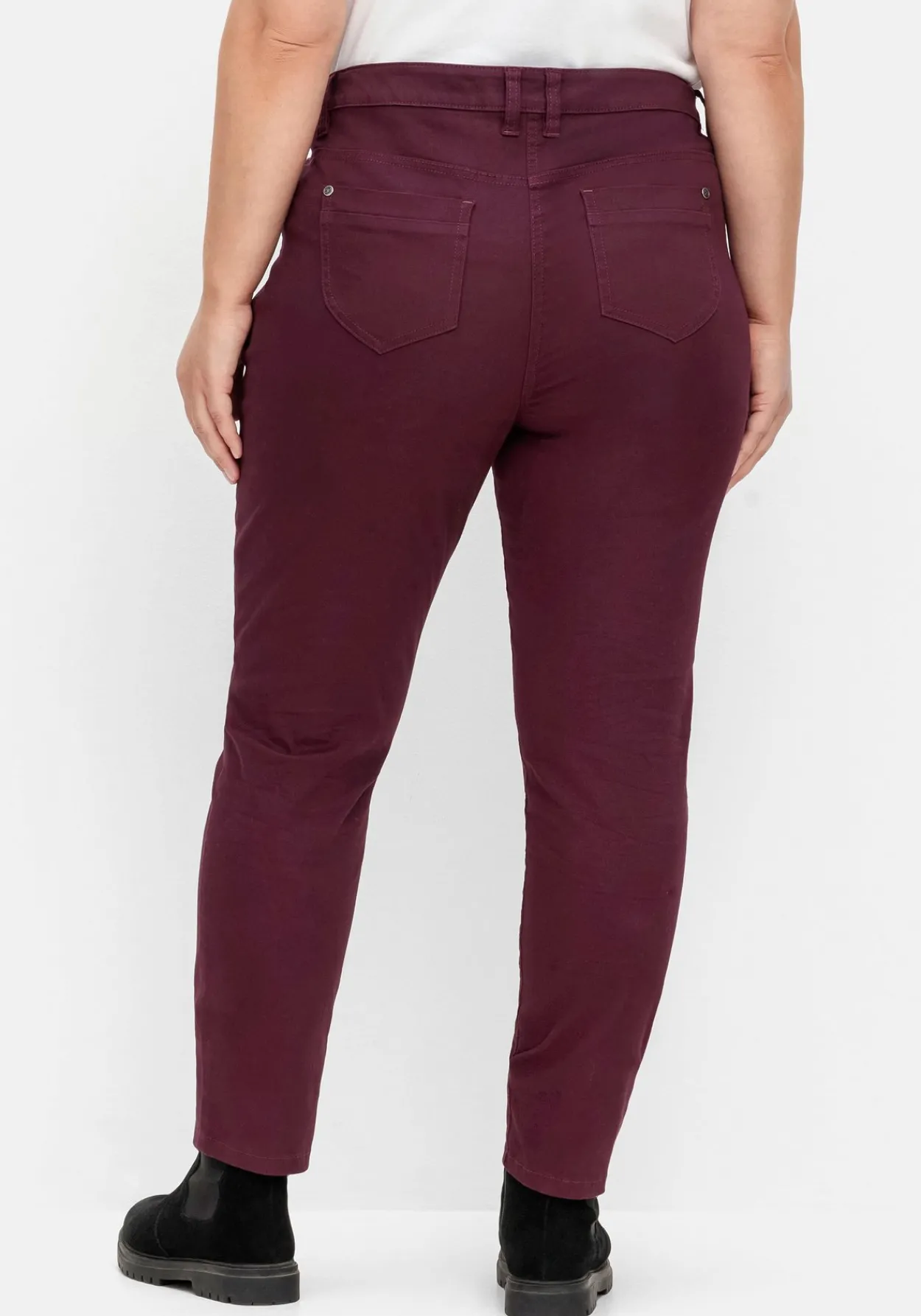 Schmale Twillhose mit Stickerei und Ziernähten<sheego Discount