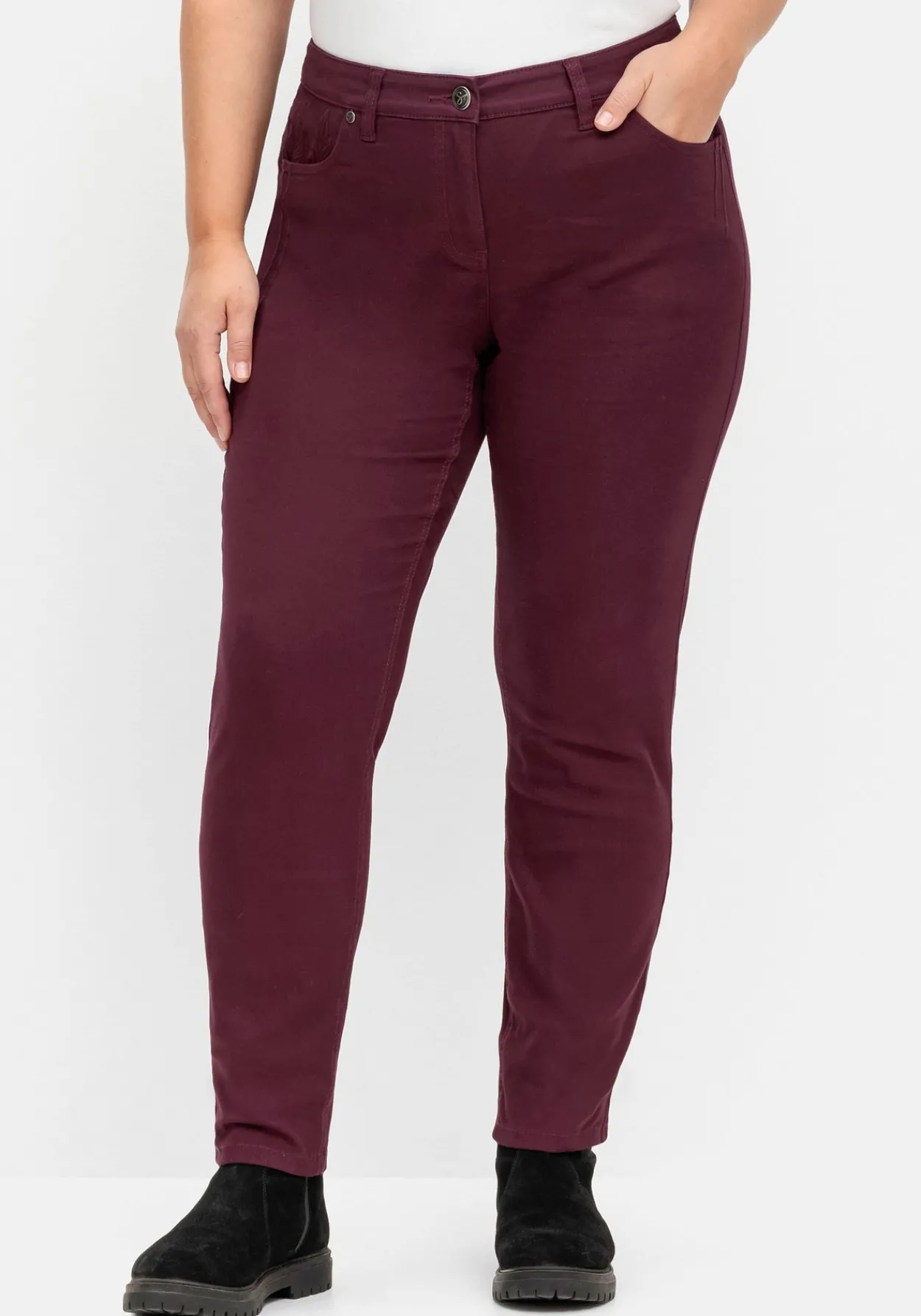 Schmale Twillhose mit Stickerei und Ziernähten<sheego Discount