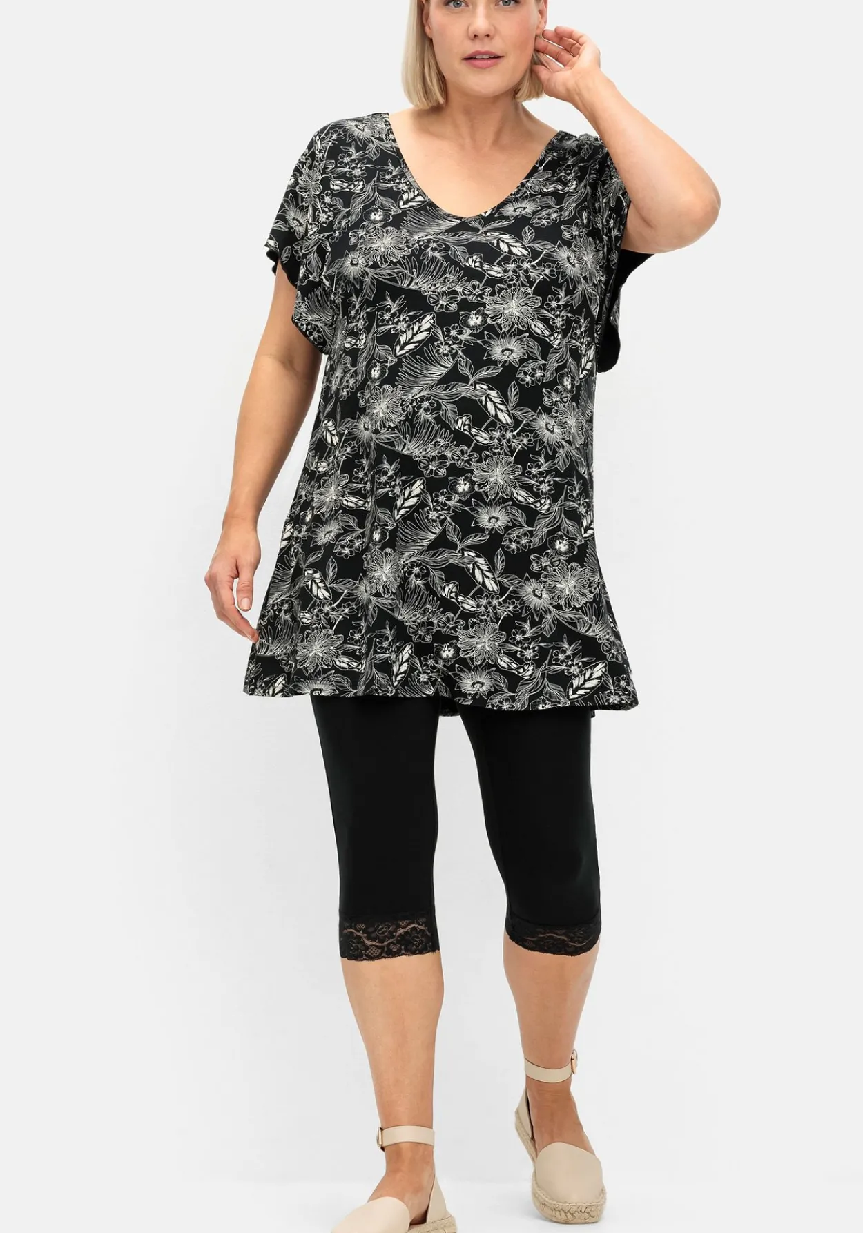 Set aus A-Linien-Shirt und Capri-Leggings<sheego Clearance