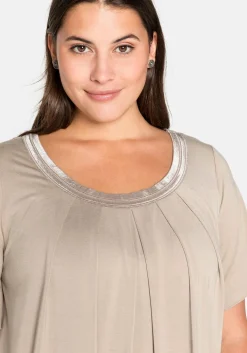 Shirt in A-Linie mit dekorativer Blende, aus Viskose-Jersey<sheego Sale