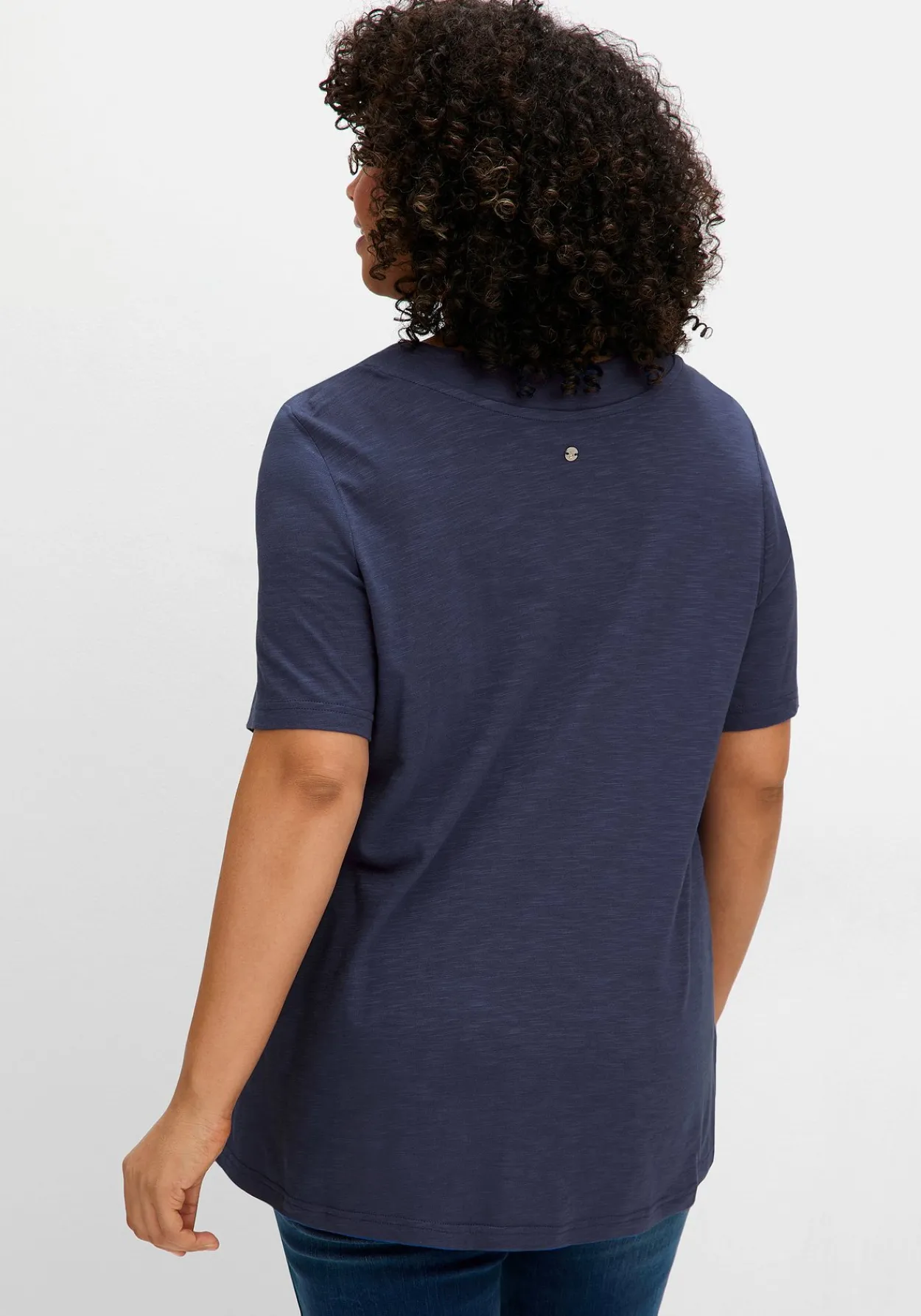 Shirt in A-Linie, mit V-Ausschnitt und Kellerfalte<sheego Fashion