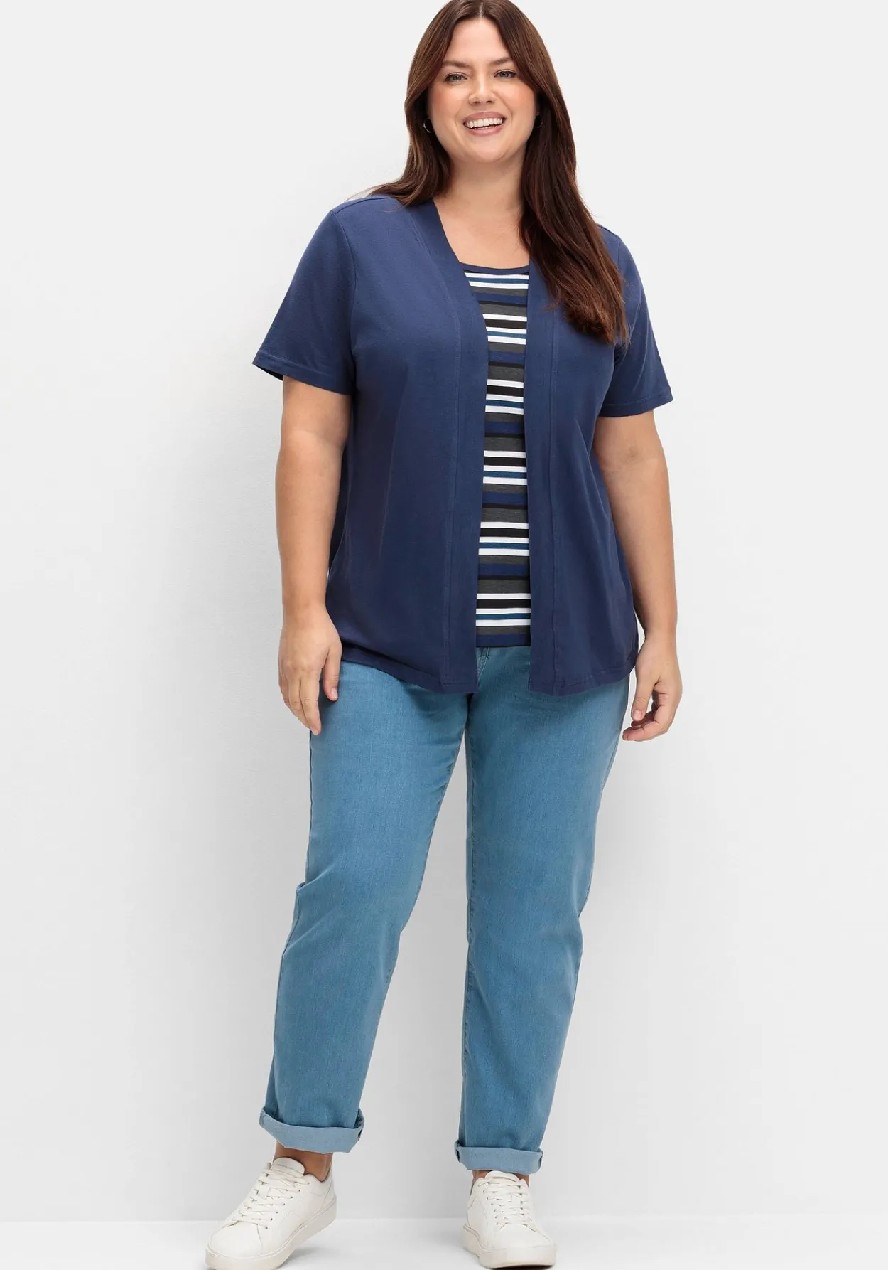 Shirt in 2-in-Optik, mit gestreiftem Einsatz<sheego Sale