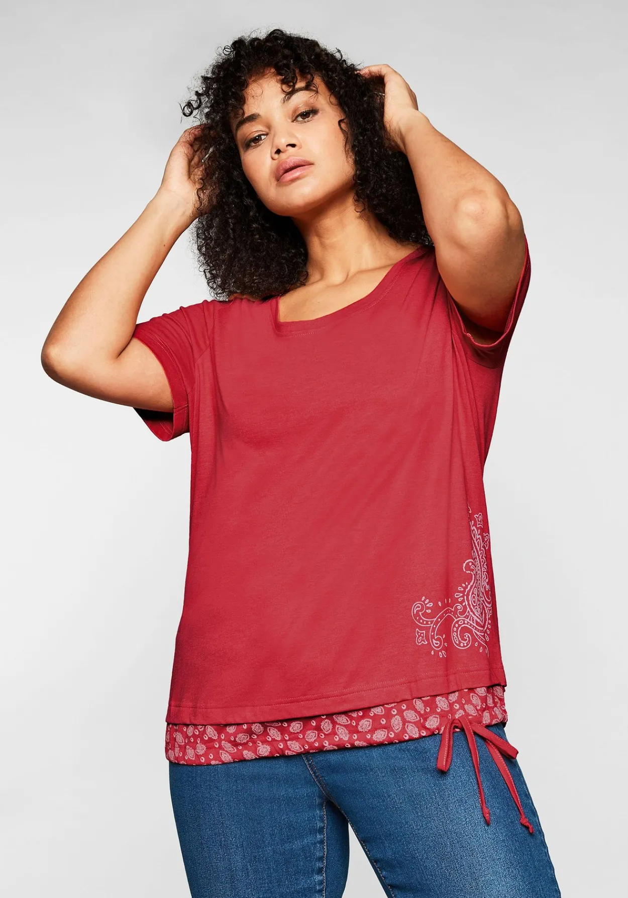 Shirt in 2-in-1-Optik mit Print und Tunnelzug<sheego Clearance