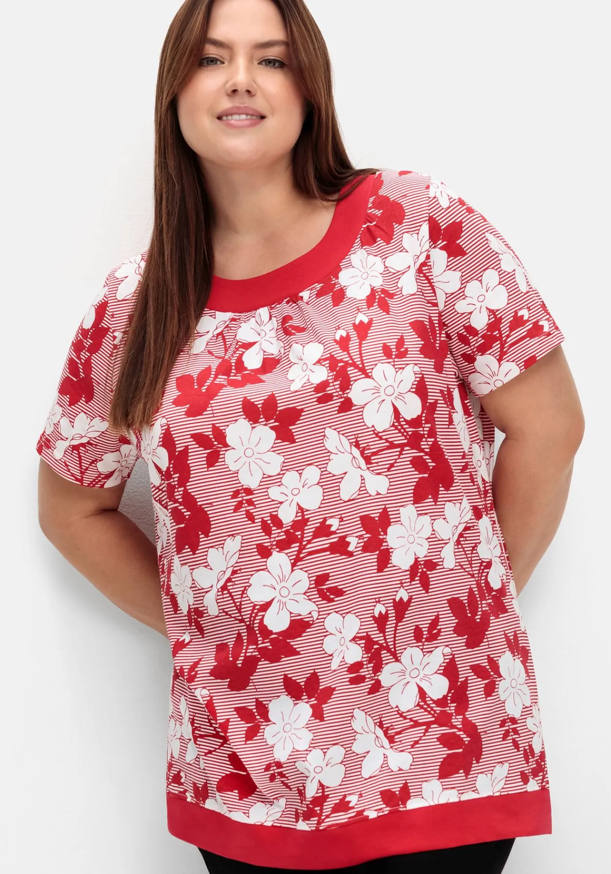 Shirt in leichter A-Linie, mit Blumendruck und Streifen<sheego Online