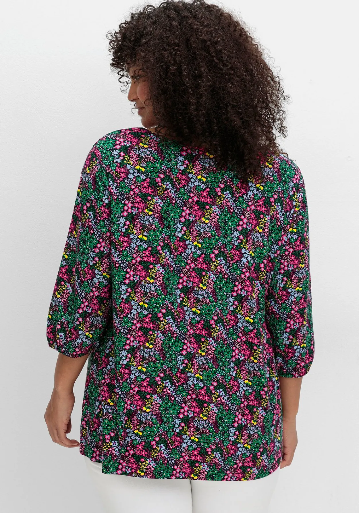 Shirt mit Allover-Blumendruck und tiefem Ausschnitt<sheego by Joe Browns Sale