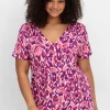 Shirt mit Alloverdruck und V-Ausschnitt<sheego by Joe Browns Best