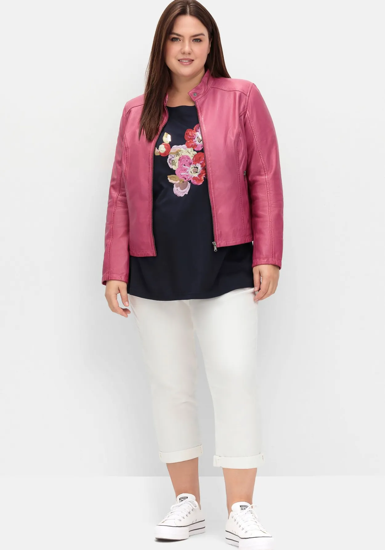 Shirt mit Blumenstickerei aus Pailletten<sheego Hot