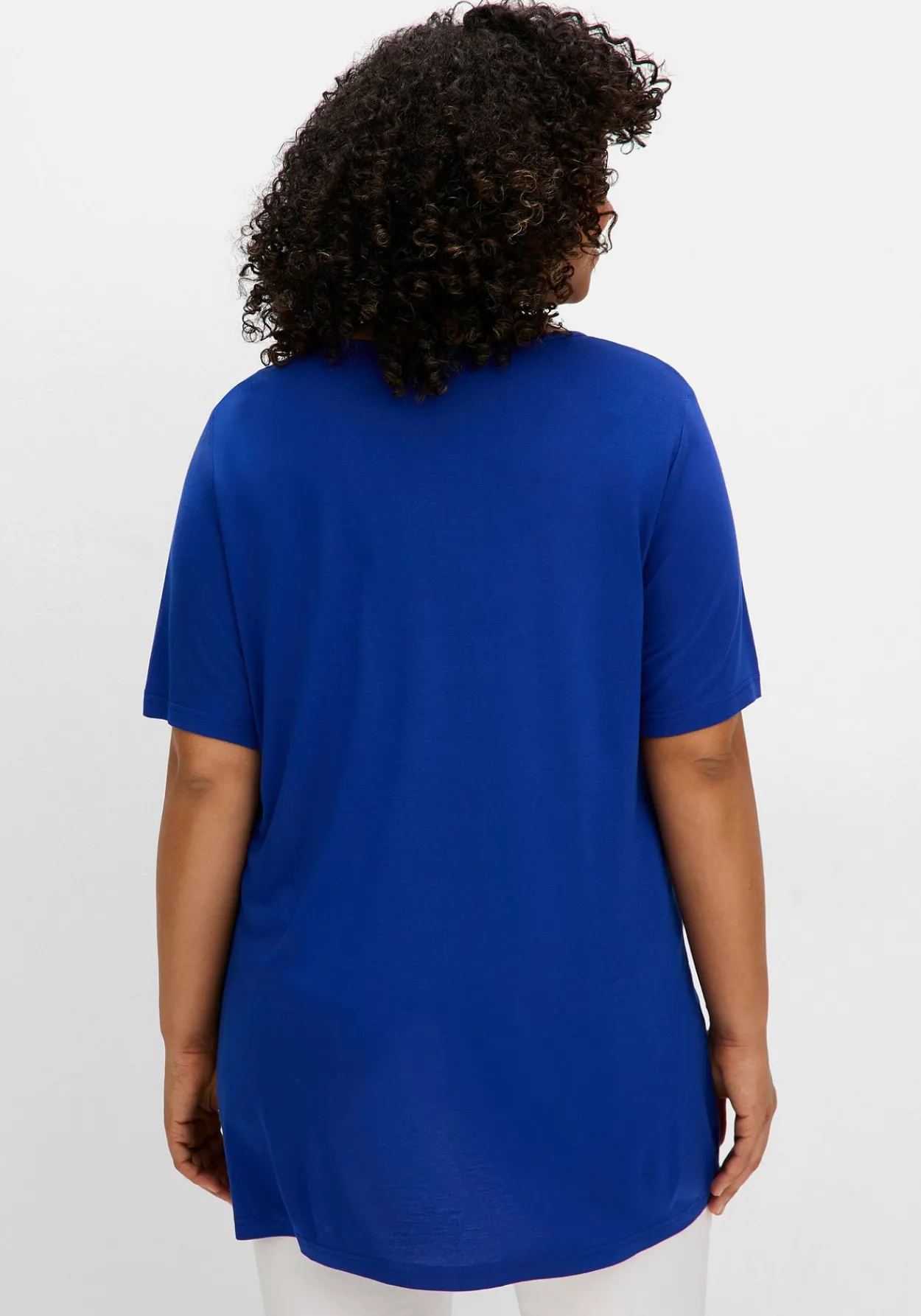 Shirt mit Faltendetails und Ziersteinen<sheego Online