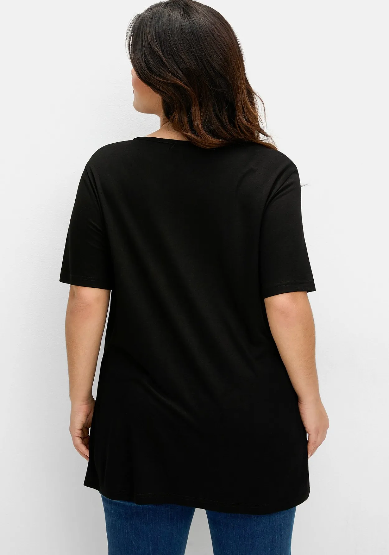 Shirt mit Faltendetails und Ziersteinen<sheego Fashion