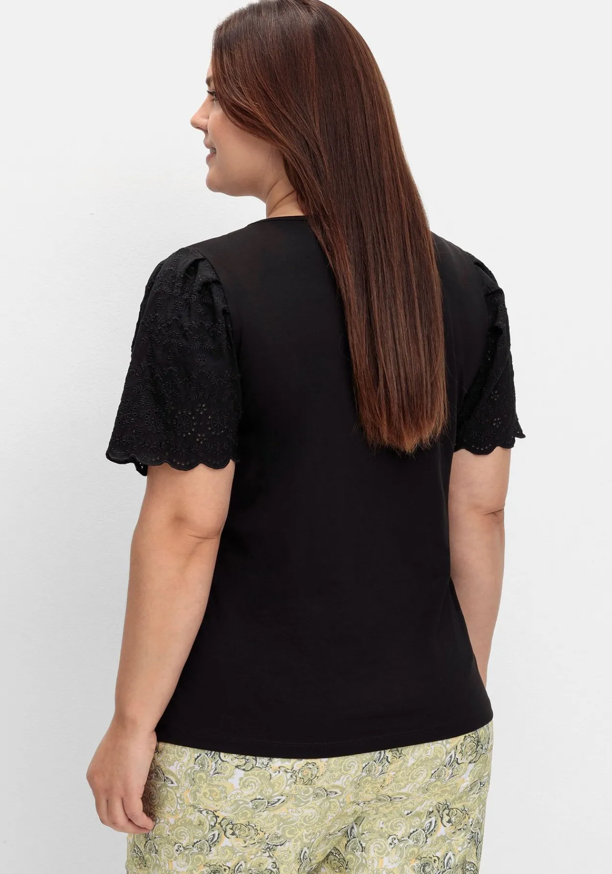 Shirt mit Flügelärmeln und Lochstickerei<sheego Clearance