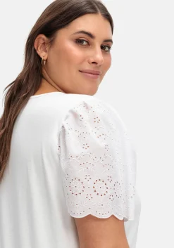 Shirt mit Flügelärmeln und Lochstickerei<sheego New