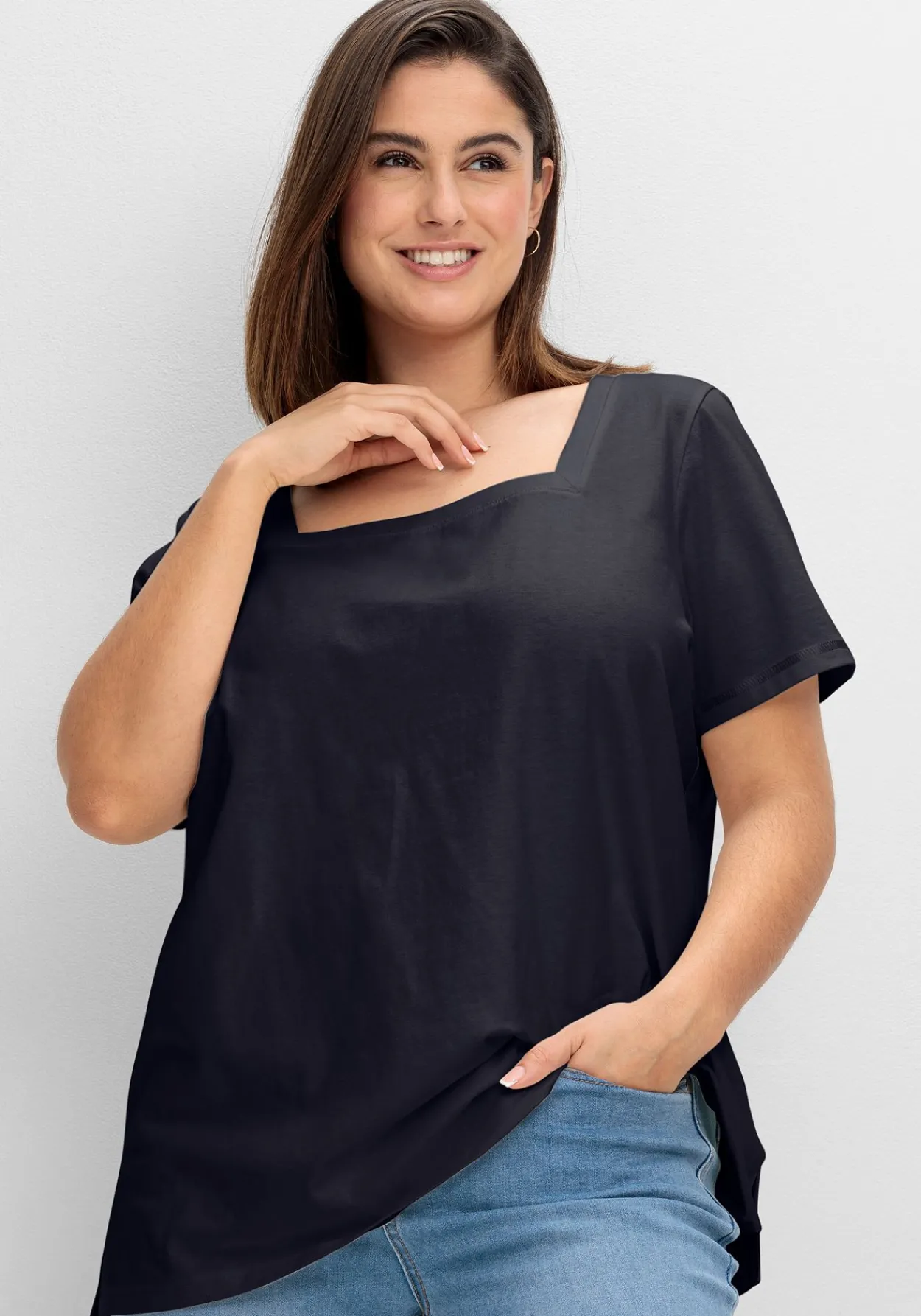 Shirt mit Karreeausschnitt<sheego Discount