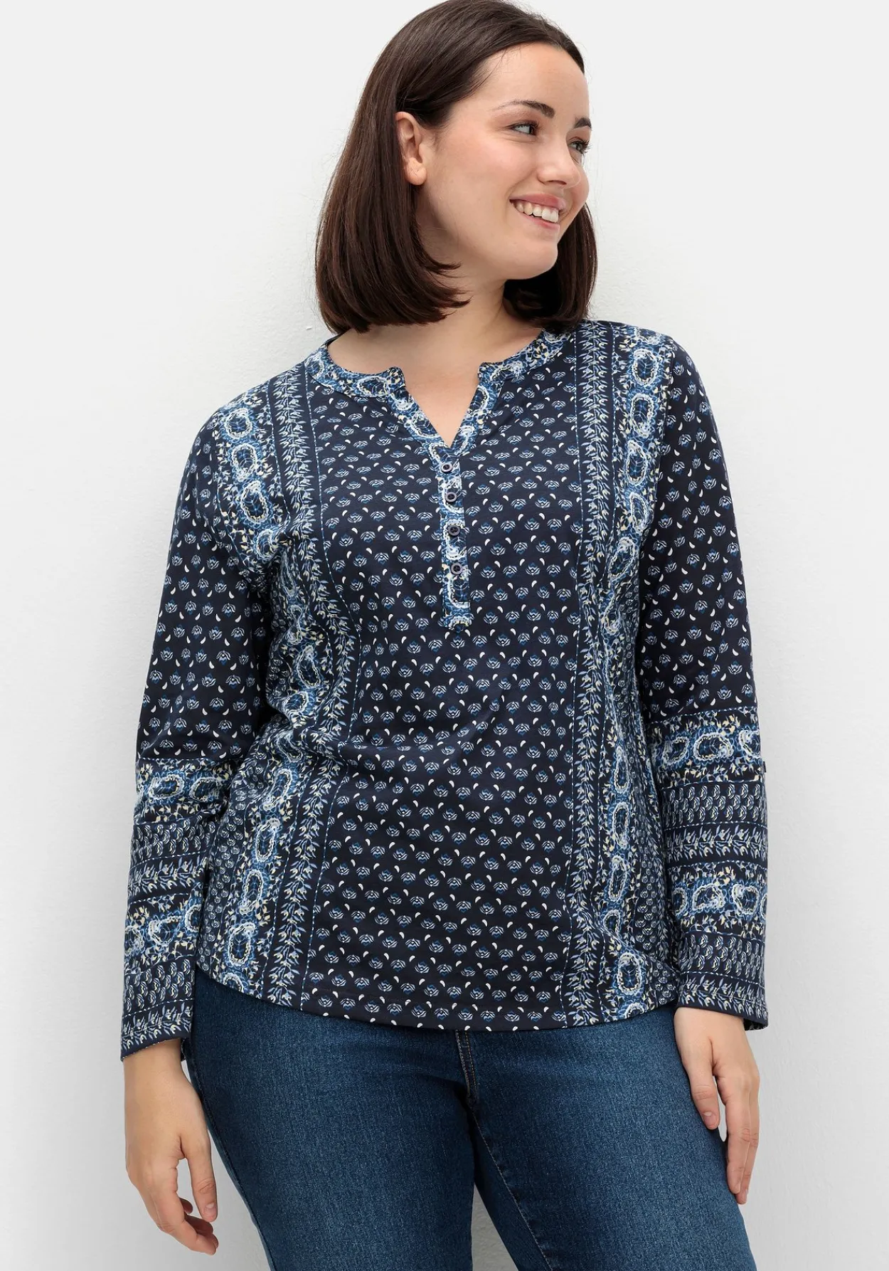 Shirt mit Minimalprint und Krempelärmeln<sheego Sale
