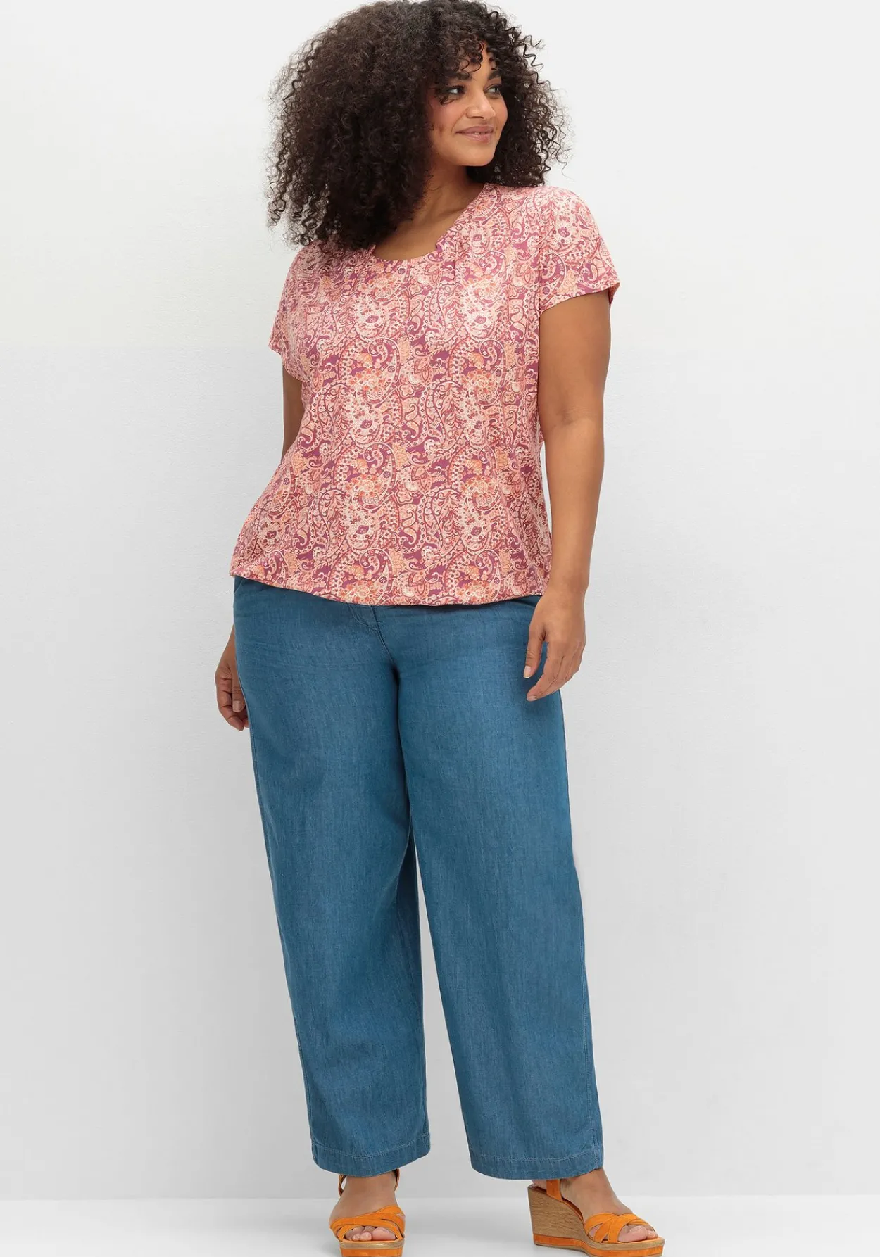 Shirt mit Paisleyprint und Gummizugbund<sheego Fashion