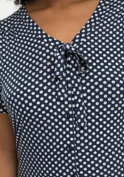 Shirt mit Pünktchen und Bindeband am Ausschnitt<sheego by Joe Browns Fashion