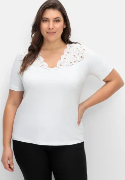 Shirt mit Spitze an V-Ausschnitt und Schulterbereich<creation L Discount