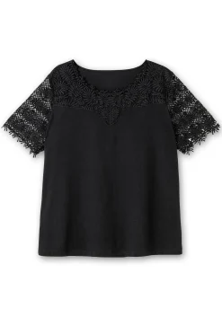Shirt mit transparentem Spitzenbesatz<sheego Outlet