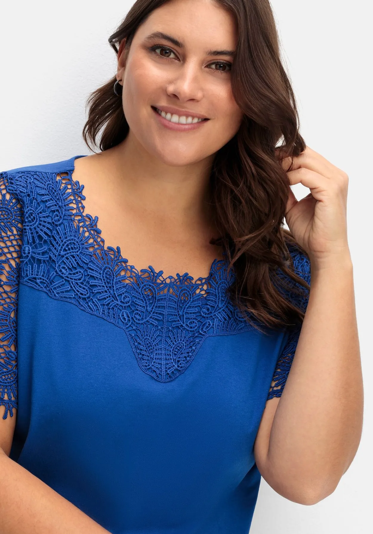 Shirt mit transparentem Spitzenbesatz<sheego Clearance