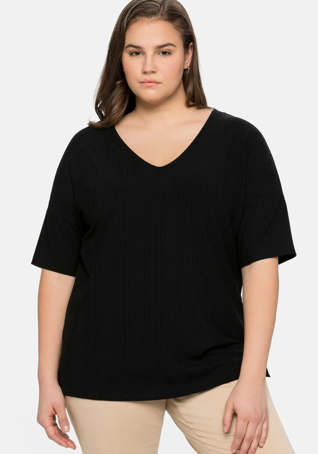 Shirt mit V-Ausschnitt, in Oversized-Form<sheego Discount