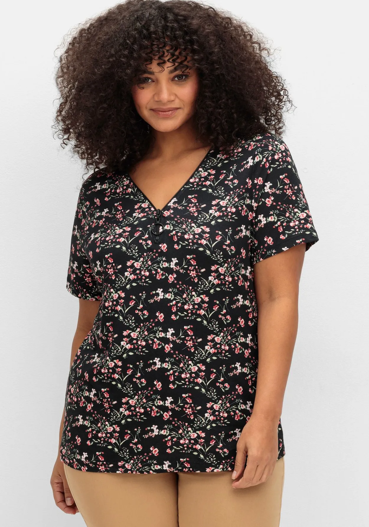 Shirt mit Zipper am Ausschnitt und Blumenprint<sheego Online