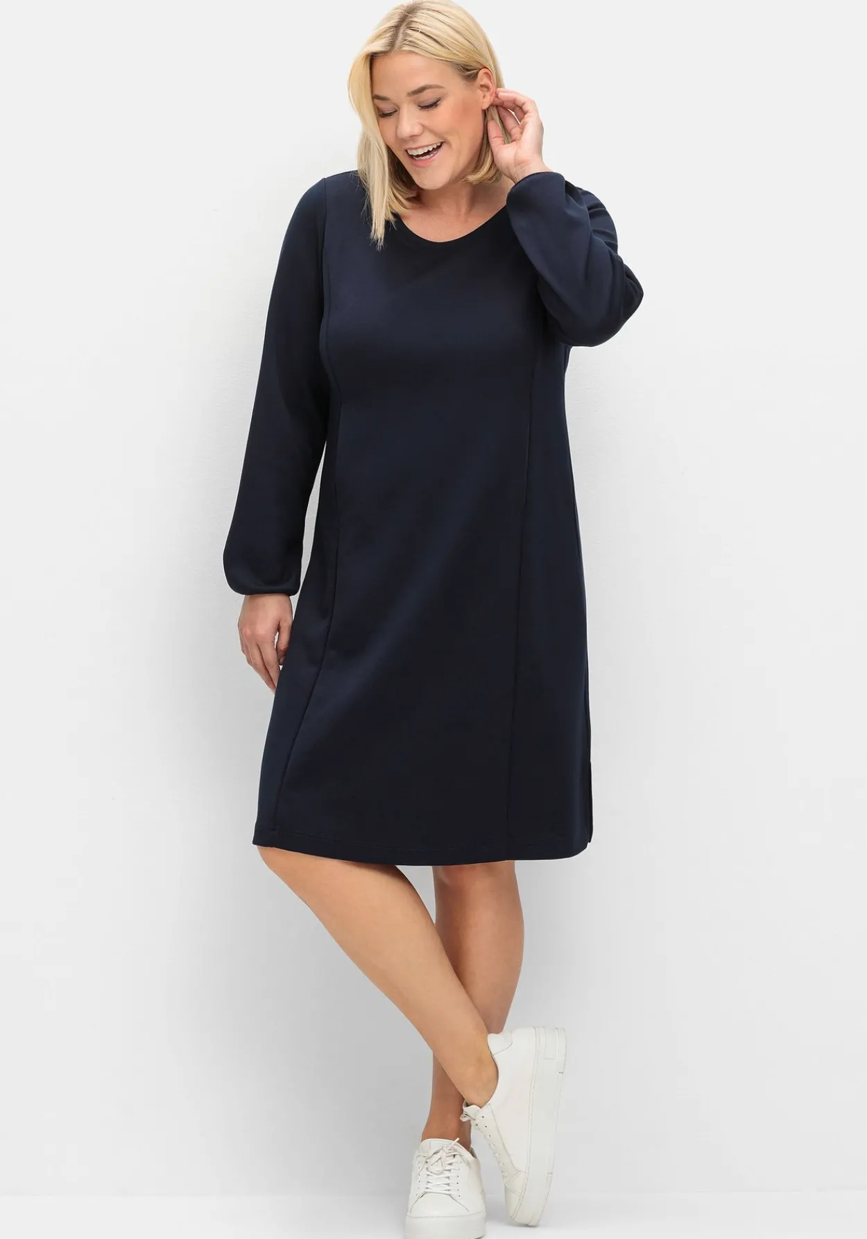 Shirtkleid in schwerer Qualität, mit Raffung hinten<sheego Online