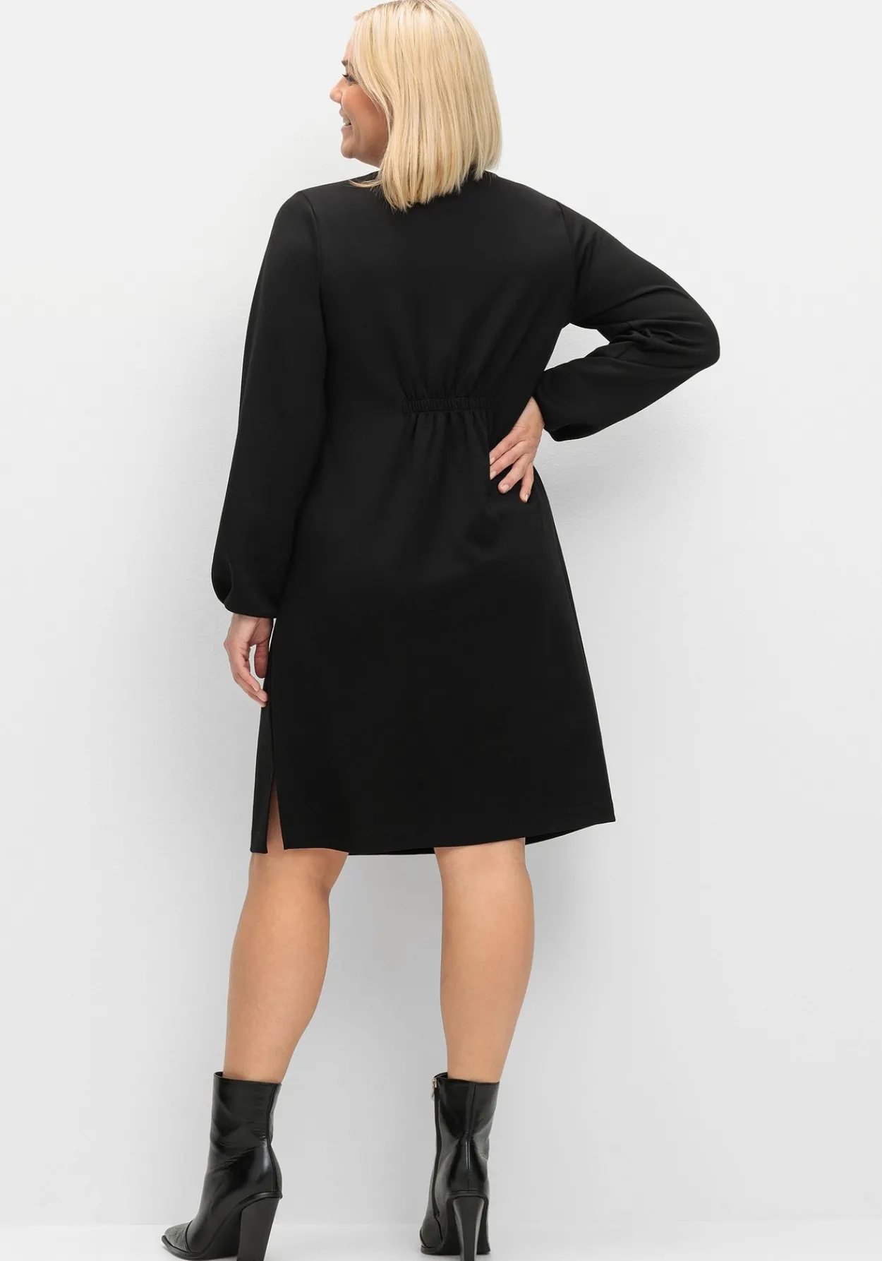 Shirtkleid in schwerer Qualität, mit Raffung hinten<sheego Sale