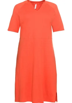 Shirtkleid mit gesmoktem V-Ausschnitt<sheego New