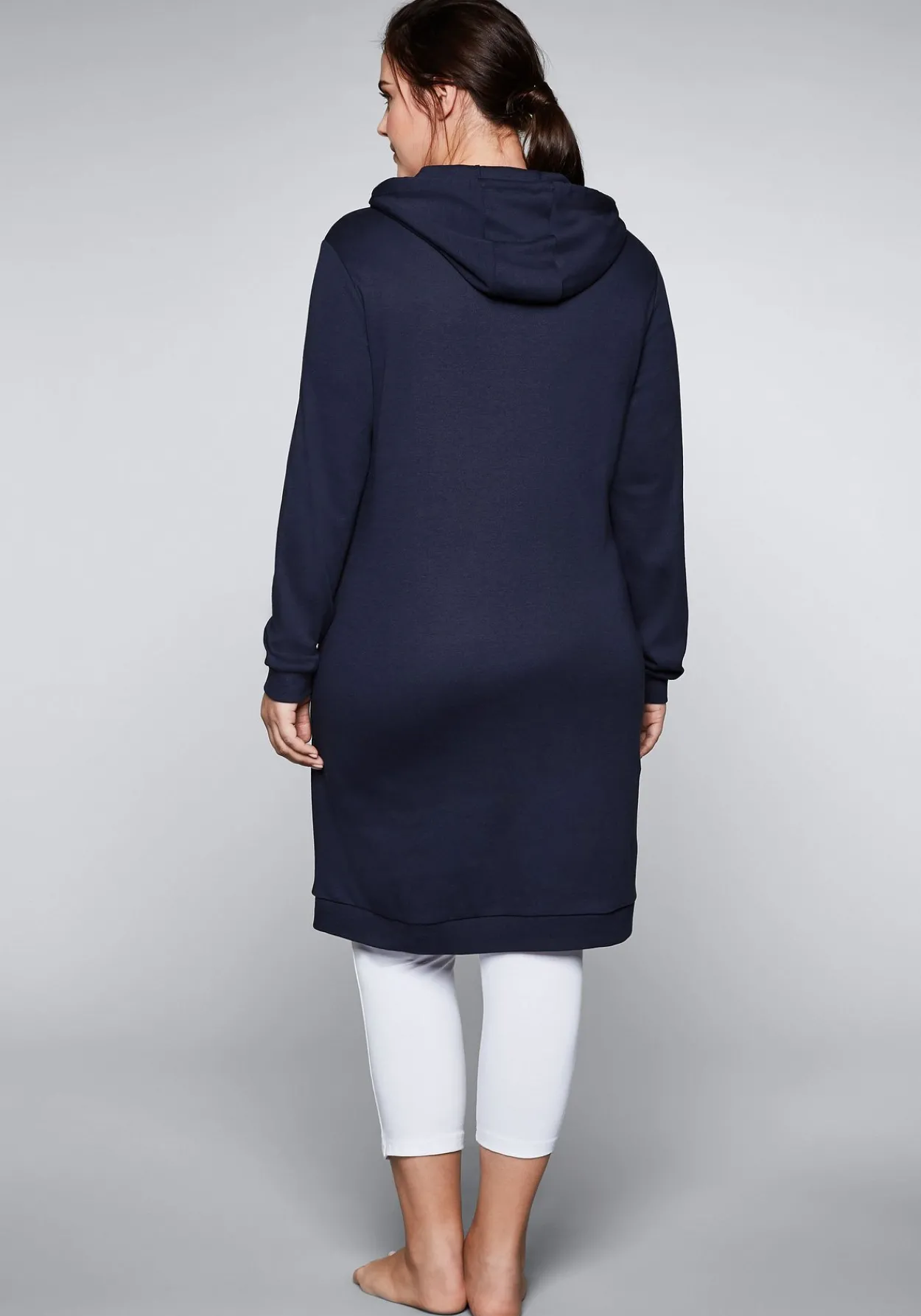 Shirtkleid mit Kapuze und Kängurutasche<sheego Clearance