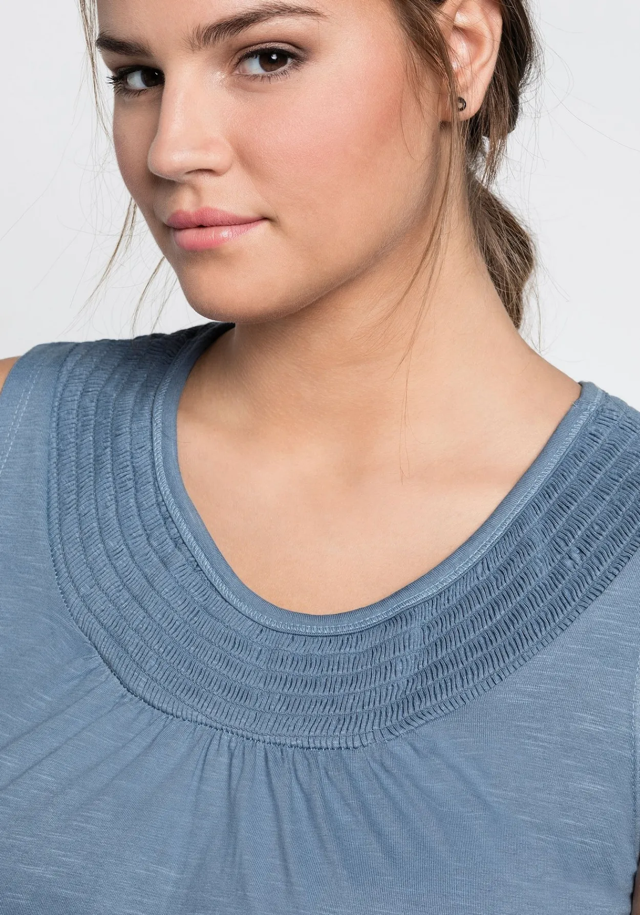Shirtkleid mit Smok-Einsatz, in A-Linie<sheego Clearance
