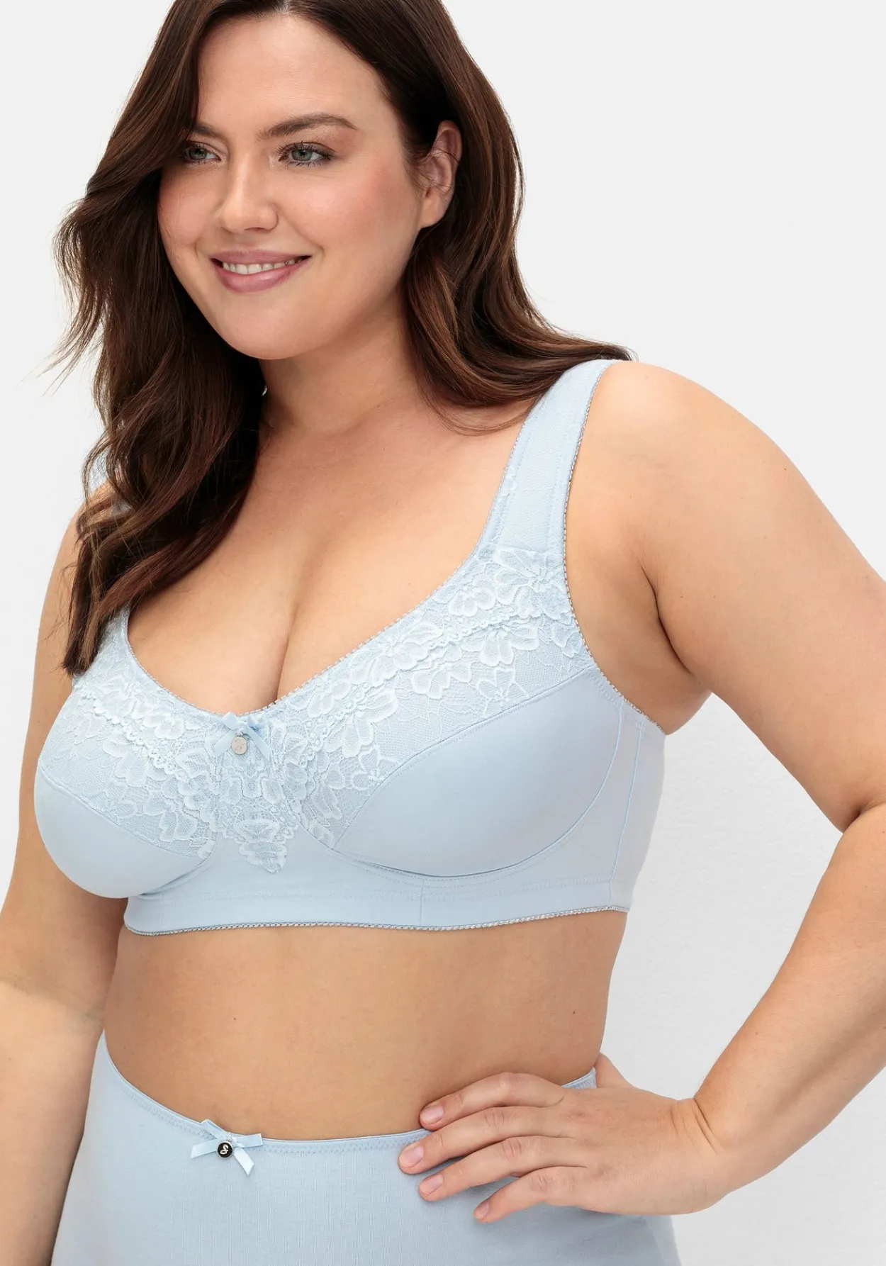 Spitzen-BH ohne Bügel mit Mesh-Innenfutter<sheego New