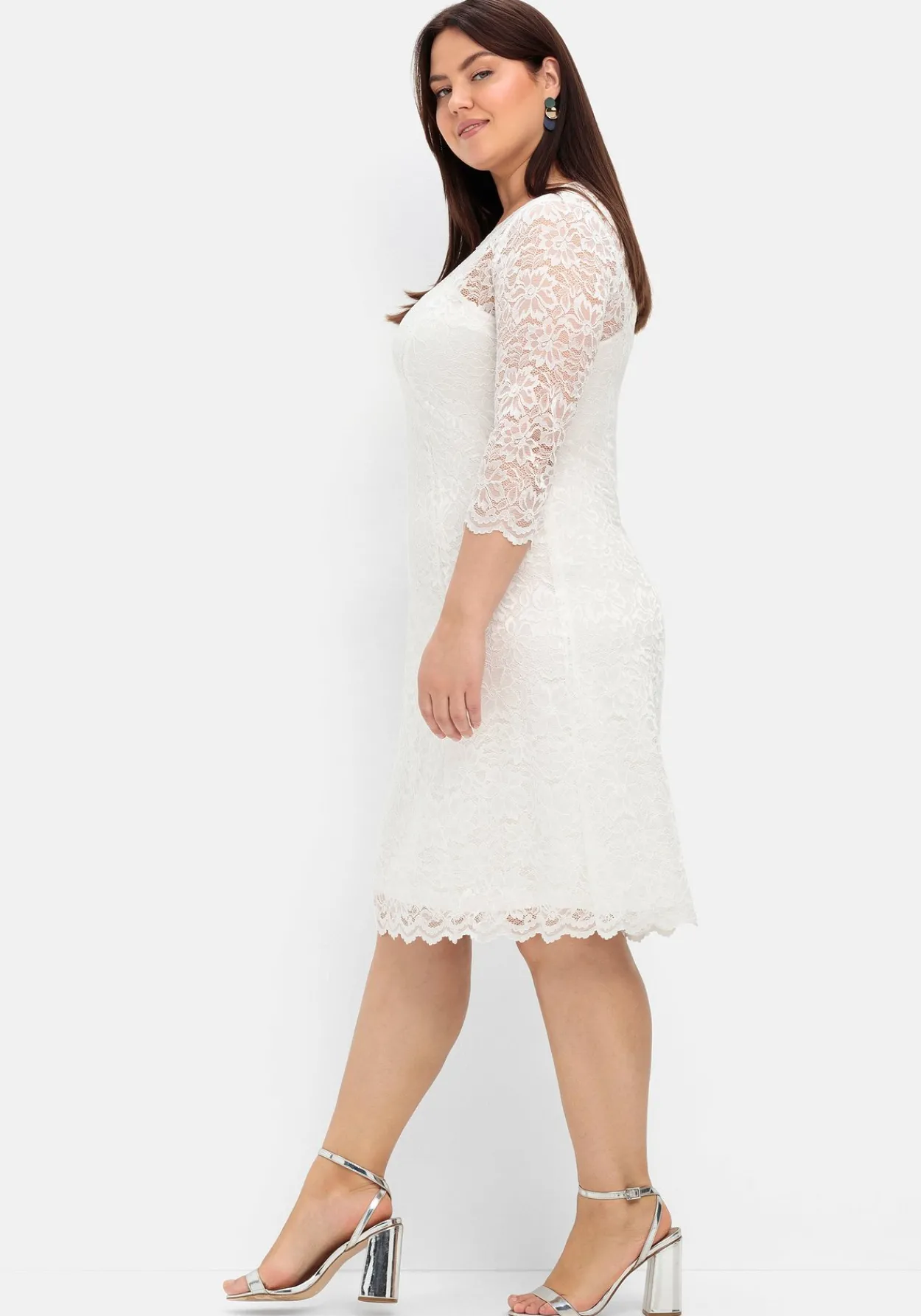 Spitzenkleid mit Wellensaum; knielang<sheego Best