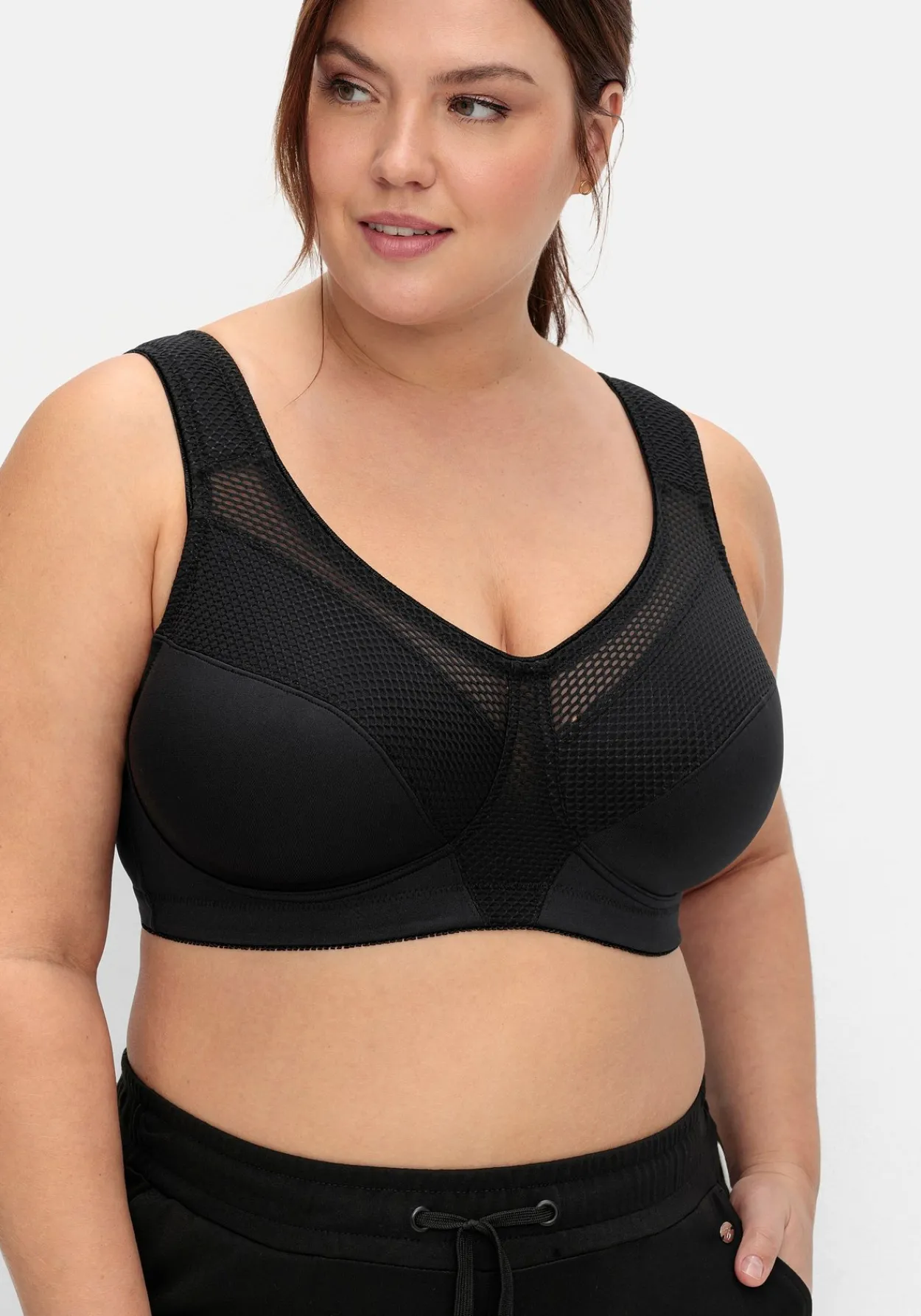 Sport-BH aus COOLMAX®, mit Netzeinsätzen<sheego Clearance