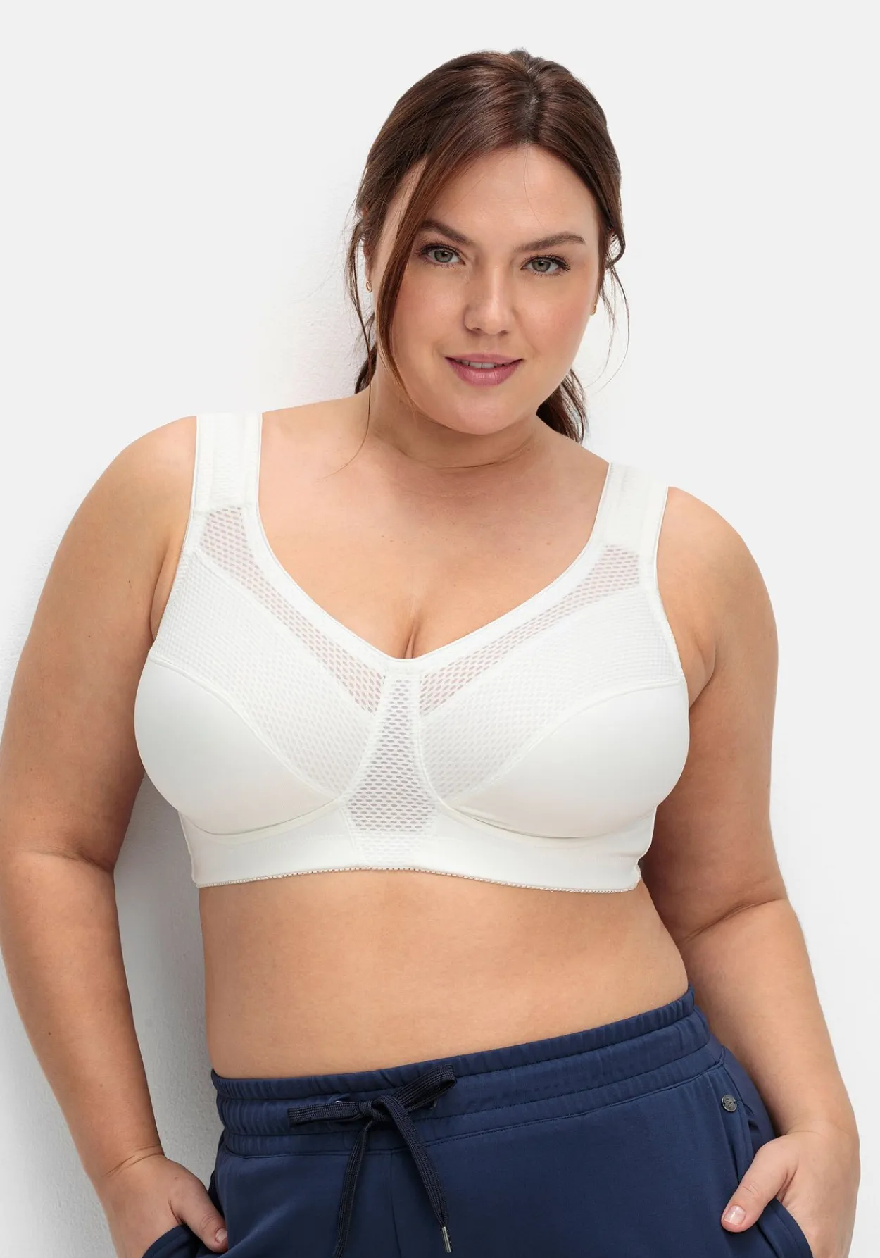 Sport-BH aus COOLMAX®, mit Netzeinsätzen<sheego Online