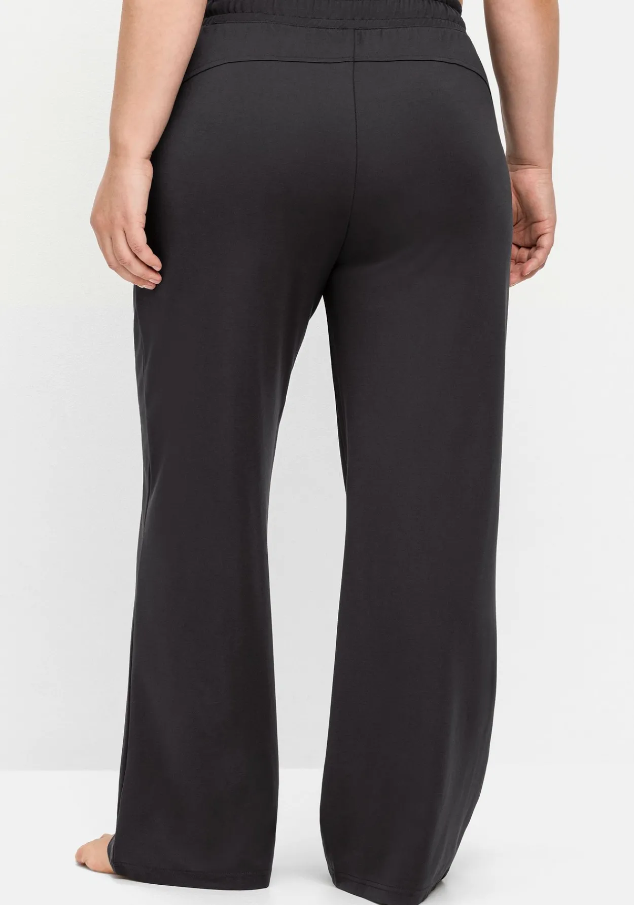 Sporthose aus Funktionsmaterial, mit Gummibund<sheego Outlet