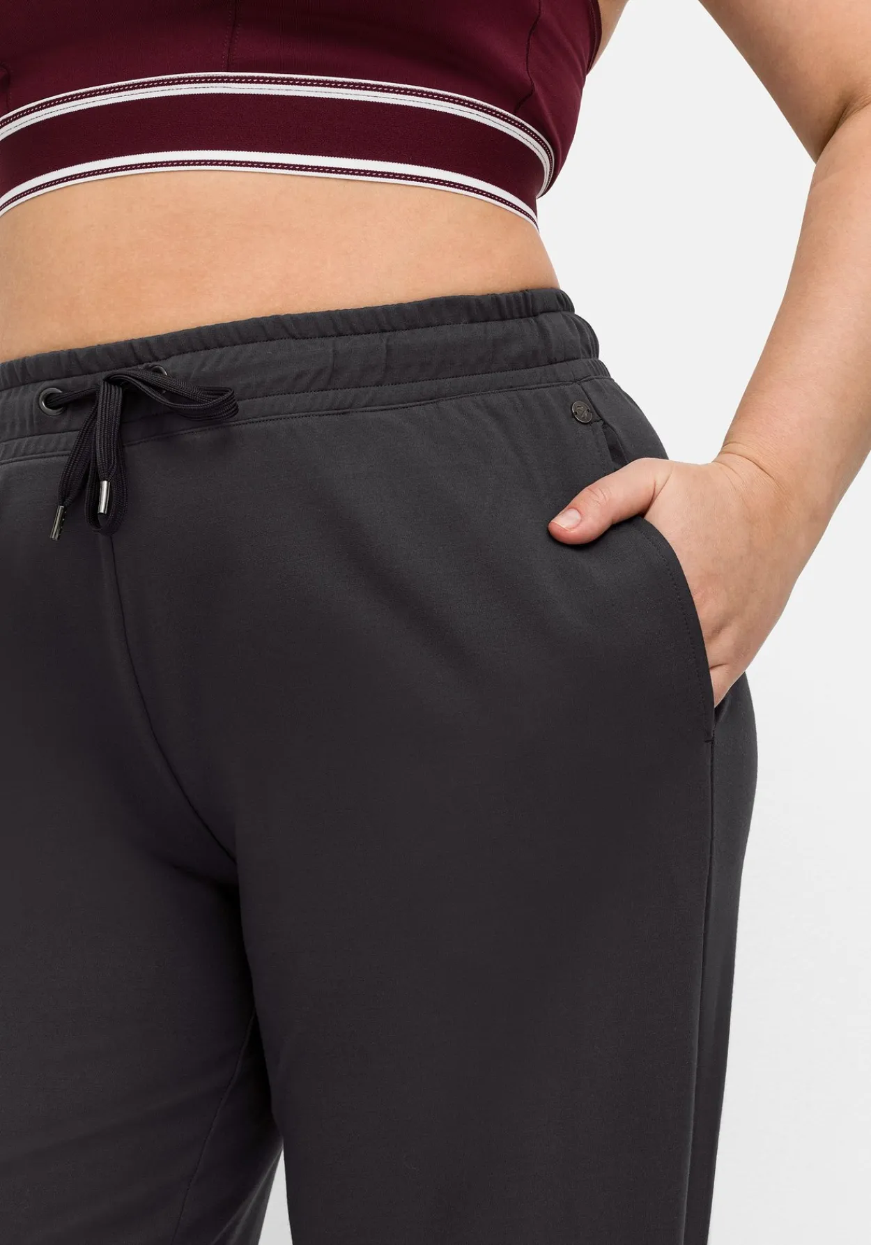 Sporthose aus Funktionsmaterial, mit Gummibund<sheego Outlet