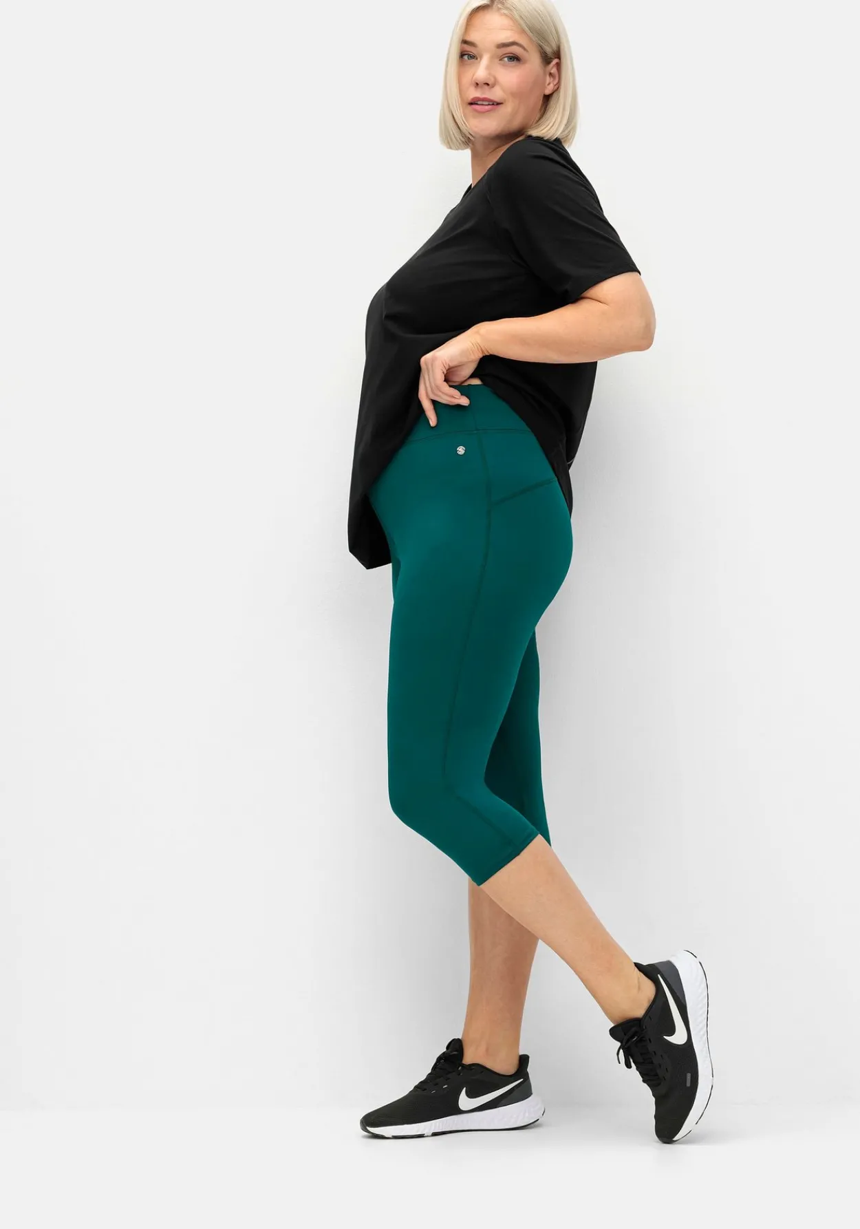Sporthose mit Innentasche, in Caprilänge<sheego New